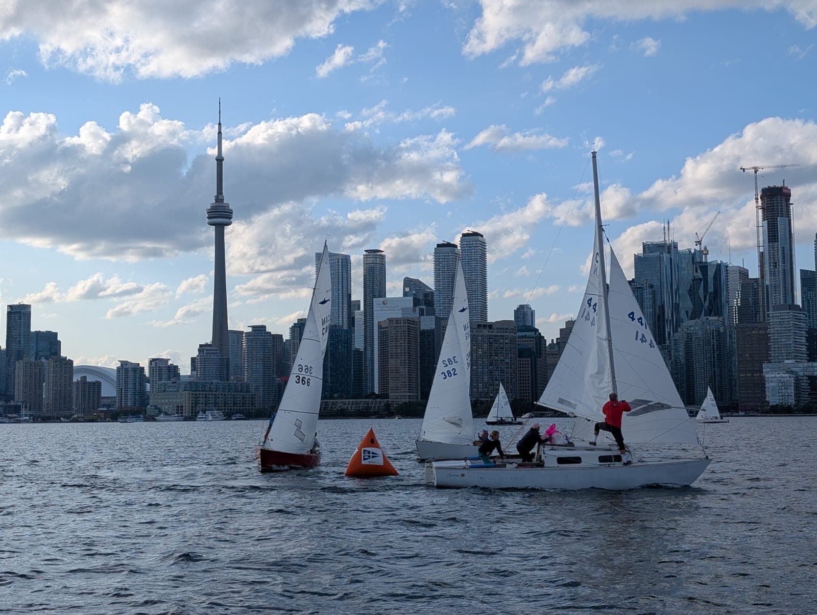 Thursday Midweek Racing event image